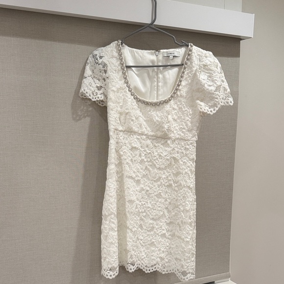 Likely Dresses & Skirts - LIKELY White Lace Mini Dress with Pearl Detail